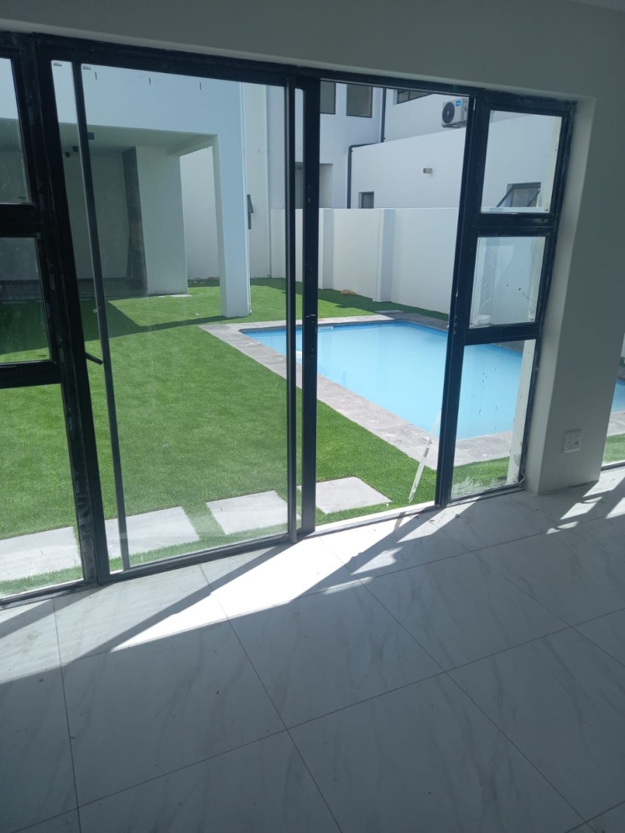 3 Bedroom Property for Sale in Sandown Western Cape